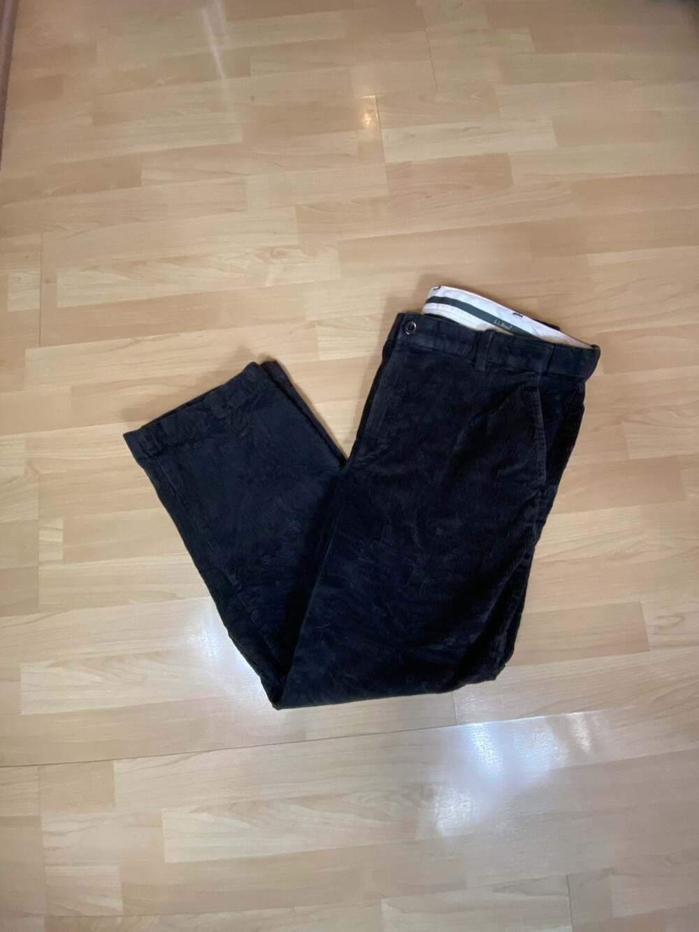 L.L.Bean Men's Black Corduroy Trousers Wide Leg Comfort Waist 38X32